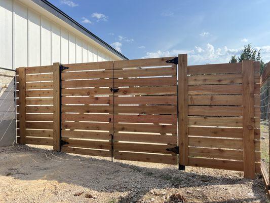 ProElite Fencing and Paint