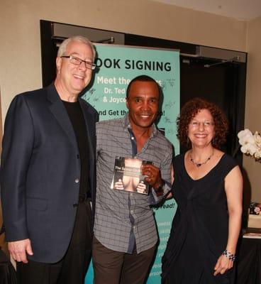In Hollywood in the Oscars Gifting Suite: Sugar Ray Leonard called "The Scoop On Breasts" a knockout!
