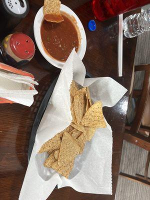 Chips and salsa (excellent!)