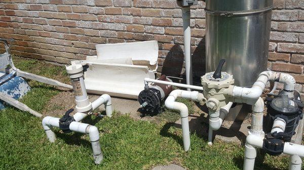 Five Daughters pool service