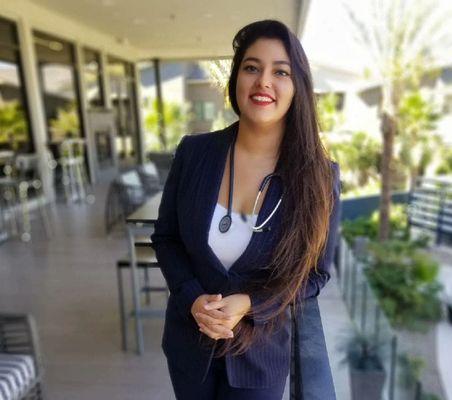 Z Michelle Bustamante - Las Vegas Realty & Management