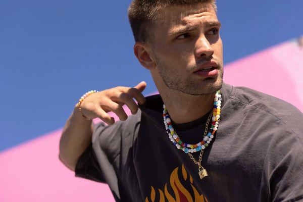 Nialaya's Fall / Winter 2022 - 2023 is fun, vibrant and colorful.
Wear these one-of-a-kind Handmade piece to add personality to your look!