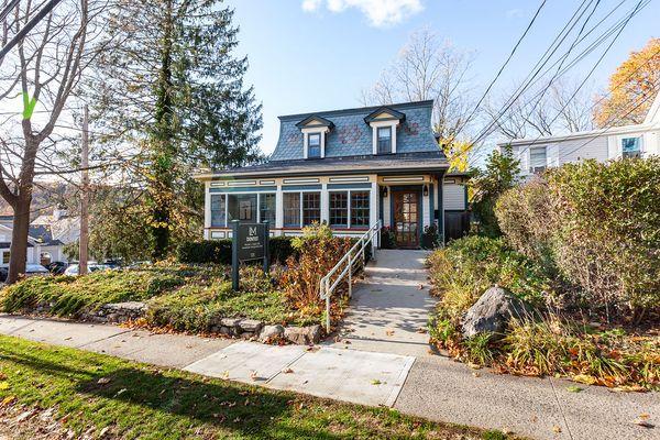 Richard J Lipari, DDS