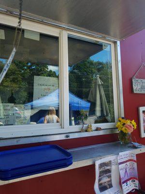 Closed even though Yelp said you were open shame looks fun