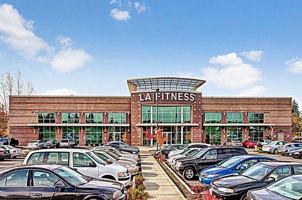 Lightning Smooth Smoothies located inside LA Fitness in Federal Way, Washington