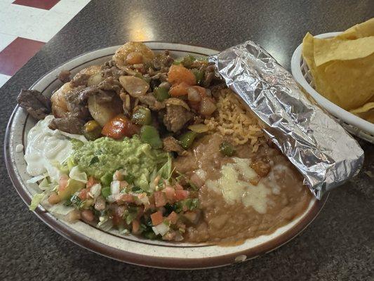 Steak & Shrimp Fajitas (Lunch)