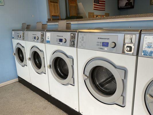 Harbor Island Laundromat