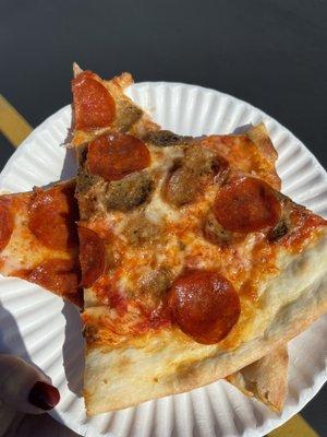 Long Island Mike's Pizza