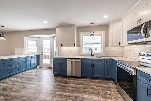Countertops & Cabinets