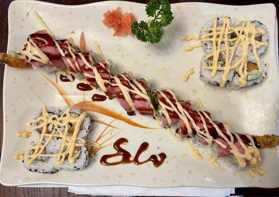 Red dragon roll w/spicy salmon roll