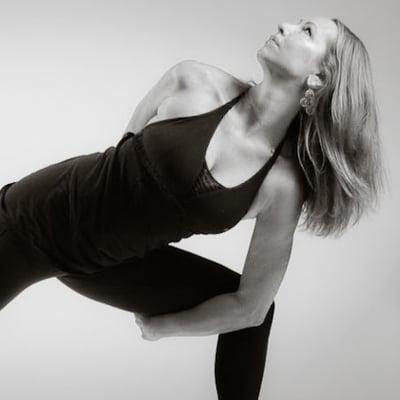 Susan Hauser Yoga