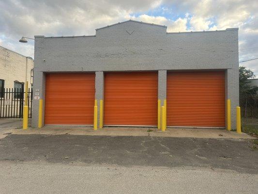 Finesse Auto Glass LLC