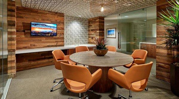 Quiet, open space for sessions.