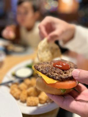 Gloria'z Pub & Grill