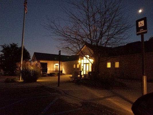 Coloma Public Library