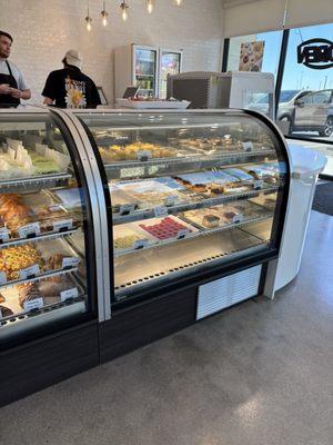 Dee’s Donuts & Pastry