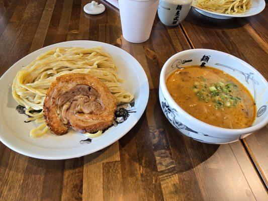 Hybrid tsukumen w cold noodles