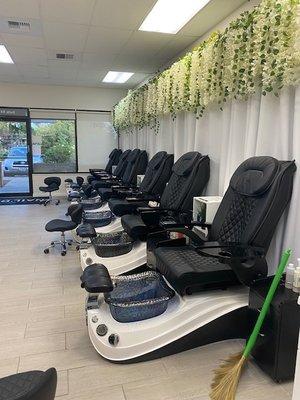 New chairs and equipments. Clean and spacious salon