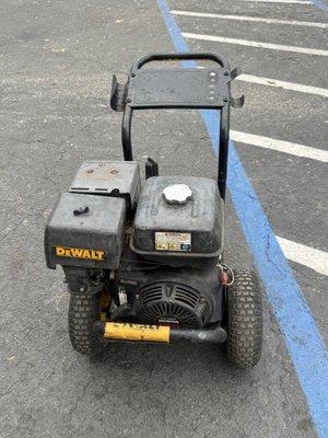 We rent pressure washer