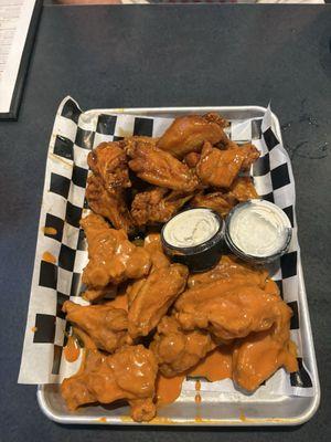 Wingnutz Buffalo