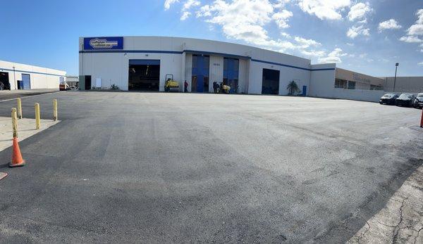 Craftsman Collision Long Beach CA Resurfacing project with petromat and 2-1/" of asphalt.