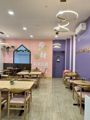 Interior - plenty of seating!