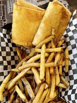 Pizza puffs with fries