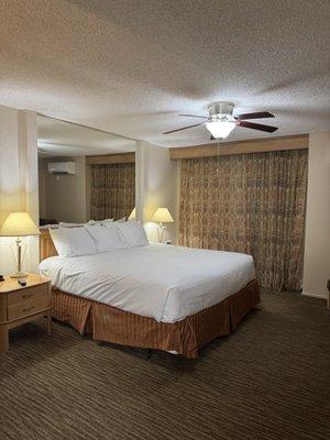 Bedroom in 1 bedroom unit