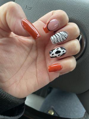 Q Nails