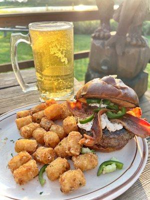 The Northern Lake Tavern & Grill