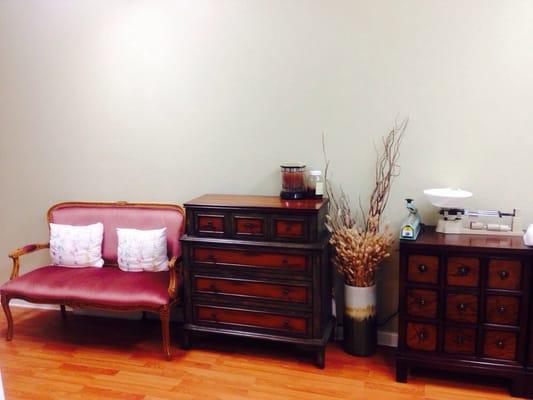 Waiting area and where you pick up your prescribed herb medicine