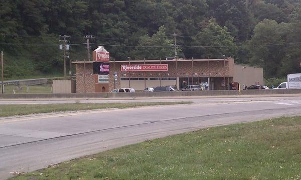 Hankey's Riverside- Ford city