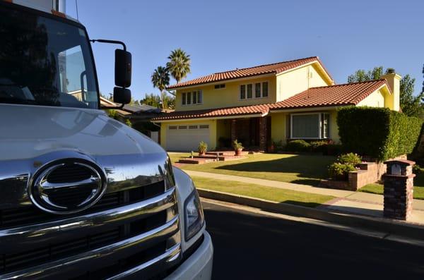 Out Of The Box Moving Solutions