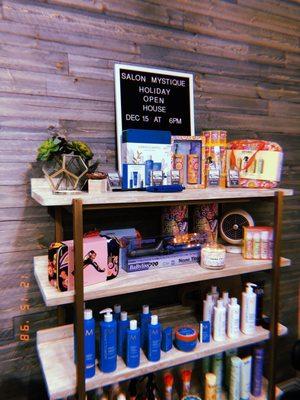 It's open house today you guyssss they raffles for all that goodies awesome!!!