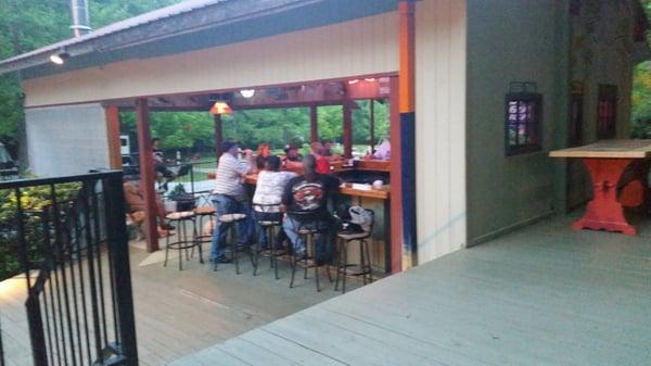 Cute on site bar!