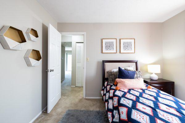 Williamsburg on the Lake Apartments in Mishawaka