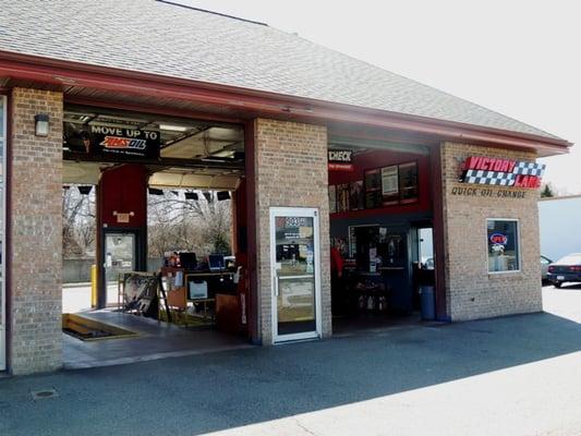 Victory Lane Quick Oil Change