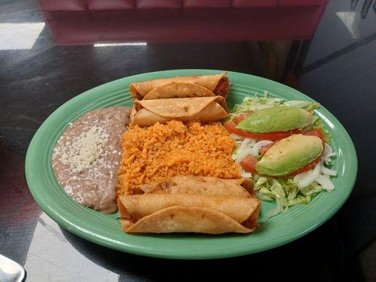 Beautiful presentation of the chicken Flautus! Very tasty and arrived to my table freshly made and piping hot! I literally ate it all!