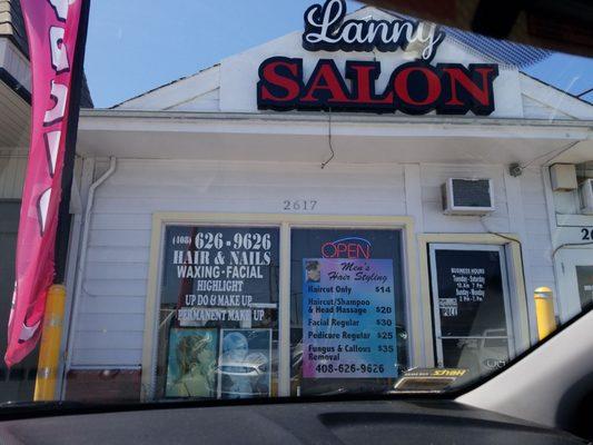 Lanny's Salon
