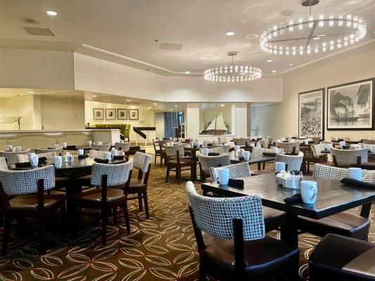 Bay Breeze Lounge