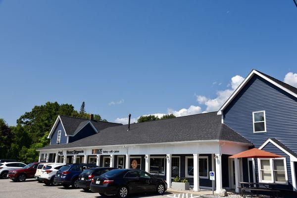 Team DeSalvo had the opportunity to do a face lift to this strip mall for a great client. Location - Merrimack, NH Scope-Roofing and siding