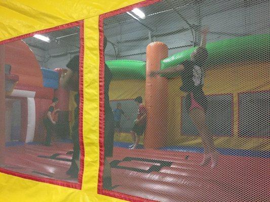 DK Sportsand Party Center