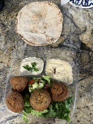 Falafel plate