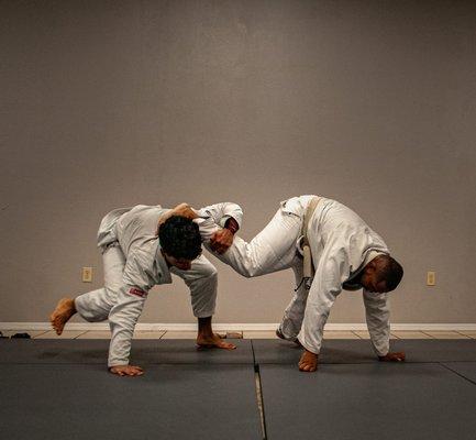 ADULTS CLASS:
Mon-Thurs
11:00AM - 12:30PM
6:00PM - 7:30PM
KIDS CLASS:
Mon-Fri
5:00PM - 6:00PM
OPEN MAT:
Friday
6:00PM - 7:30PM