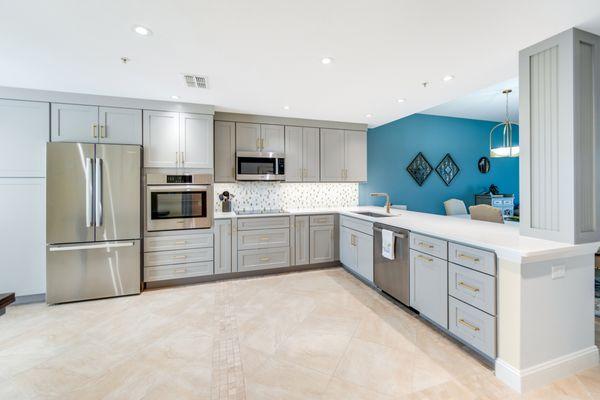 Highland Woods C.C. remodel
Wall removed to open up the Kitchen
2025