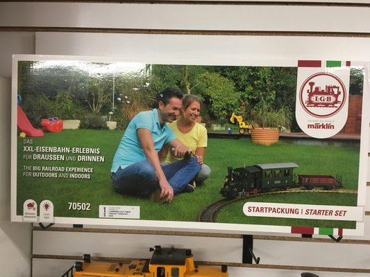 Starter sets come with engine, 2 cars, track and power unit...ready to play!