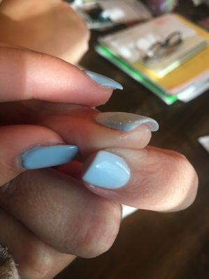 If you zoom on the thumb there is a cut that bleed