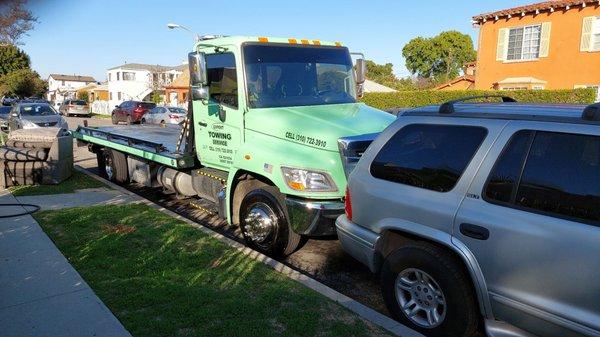 EXPERT TOWING SERVICE