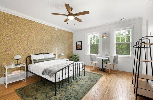 We offer a linen service that encompasses bed linens, pillows and more.