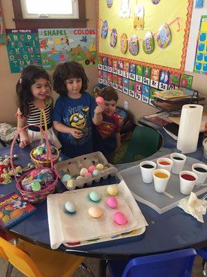 Coloring Easter eggs